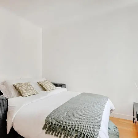Lumineux 2 Pieces Batignolles Διαμέρισμα